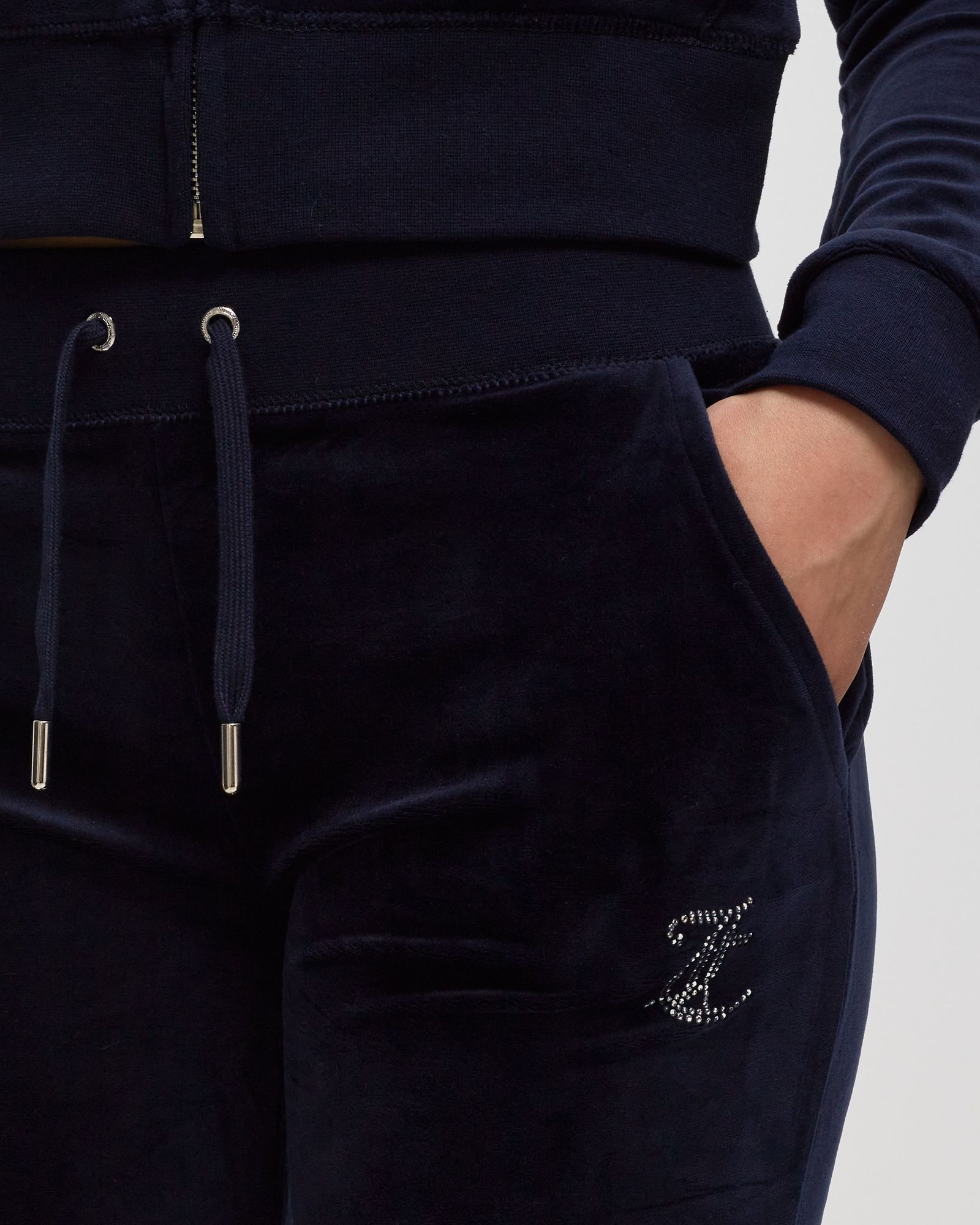 WMNS CLASSIC VELOUR TRACKPANT WITH DIAMANTE BRANDING