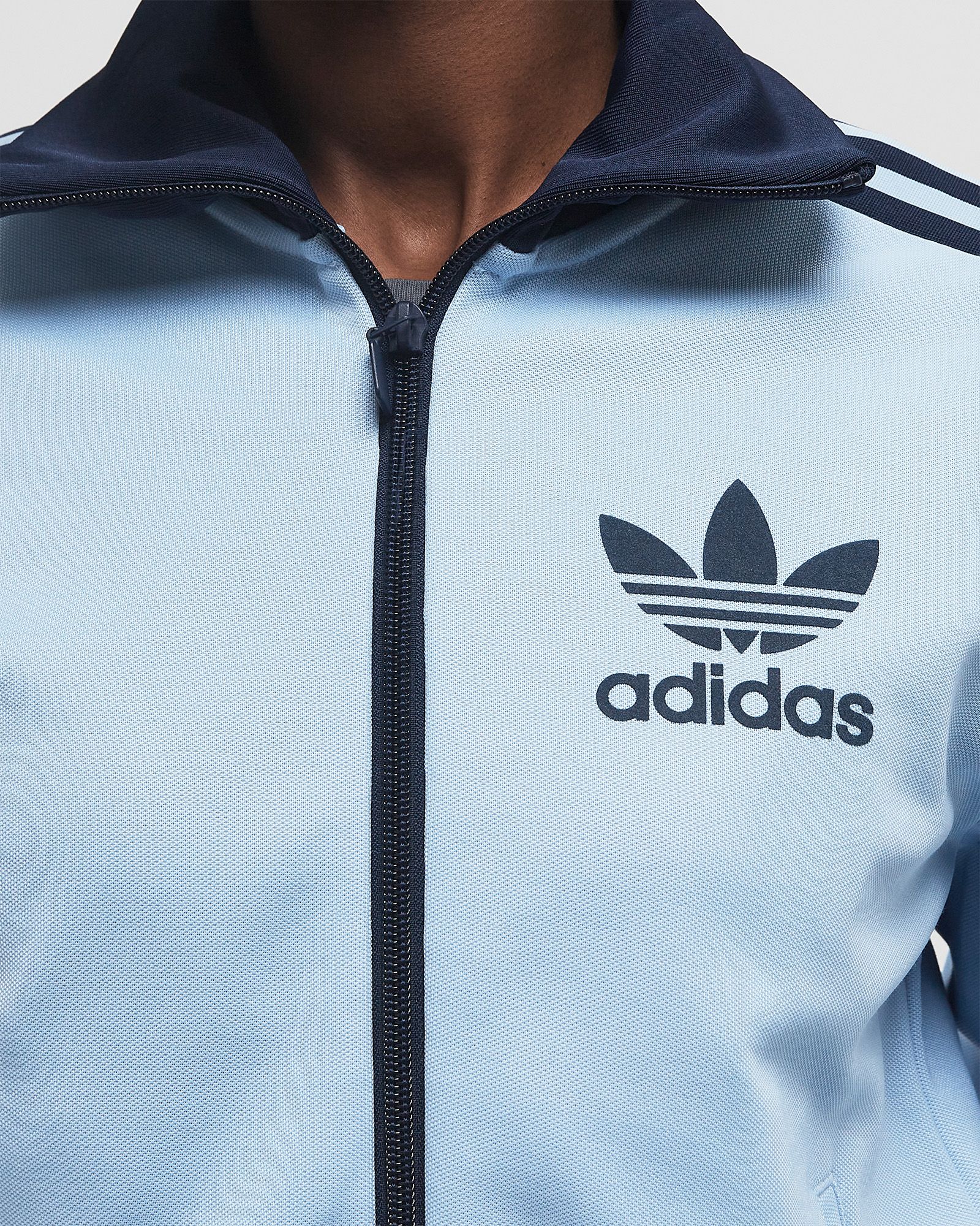 WMNS CLASSIC TRACK TOP