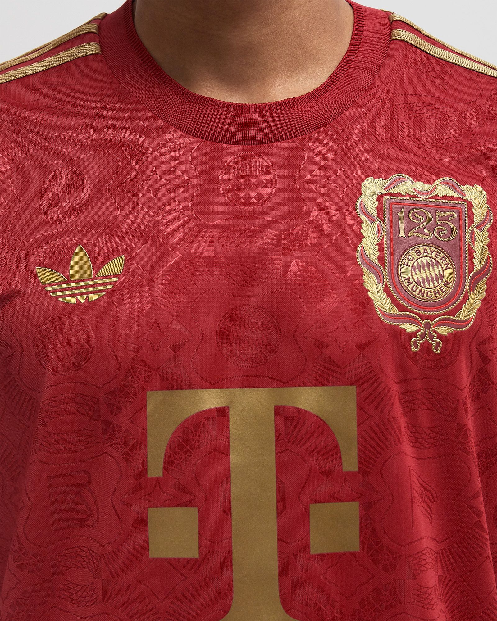 FC BAYERN 125 Anniversary Jersey