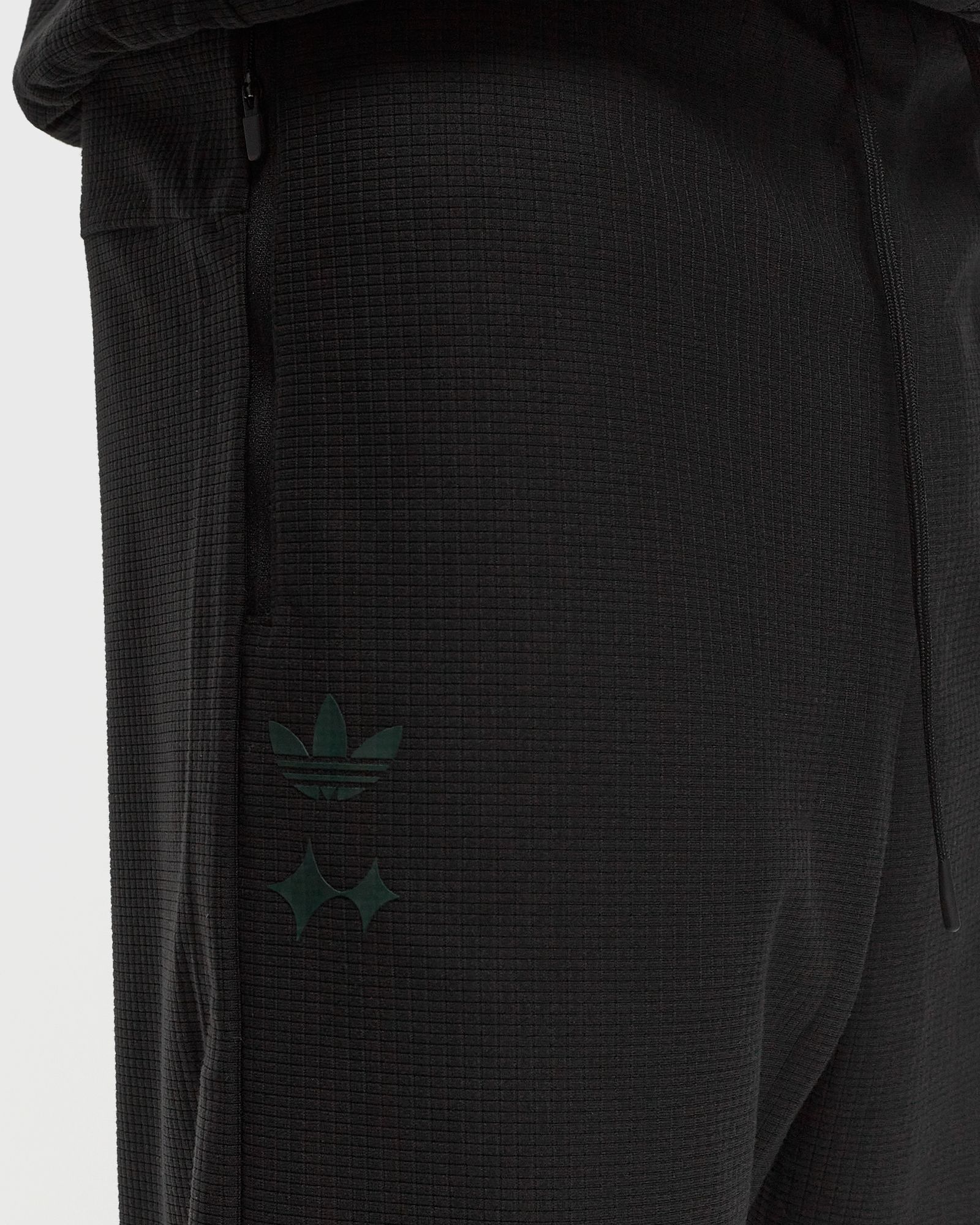 BSTN x FC BAYERN BASKETBALL GARDEN TRACKPANT