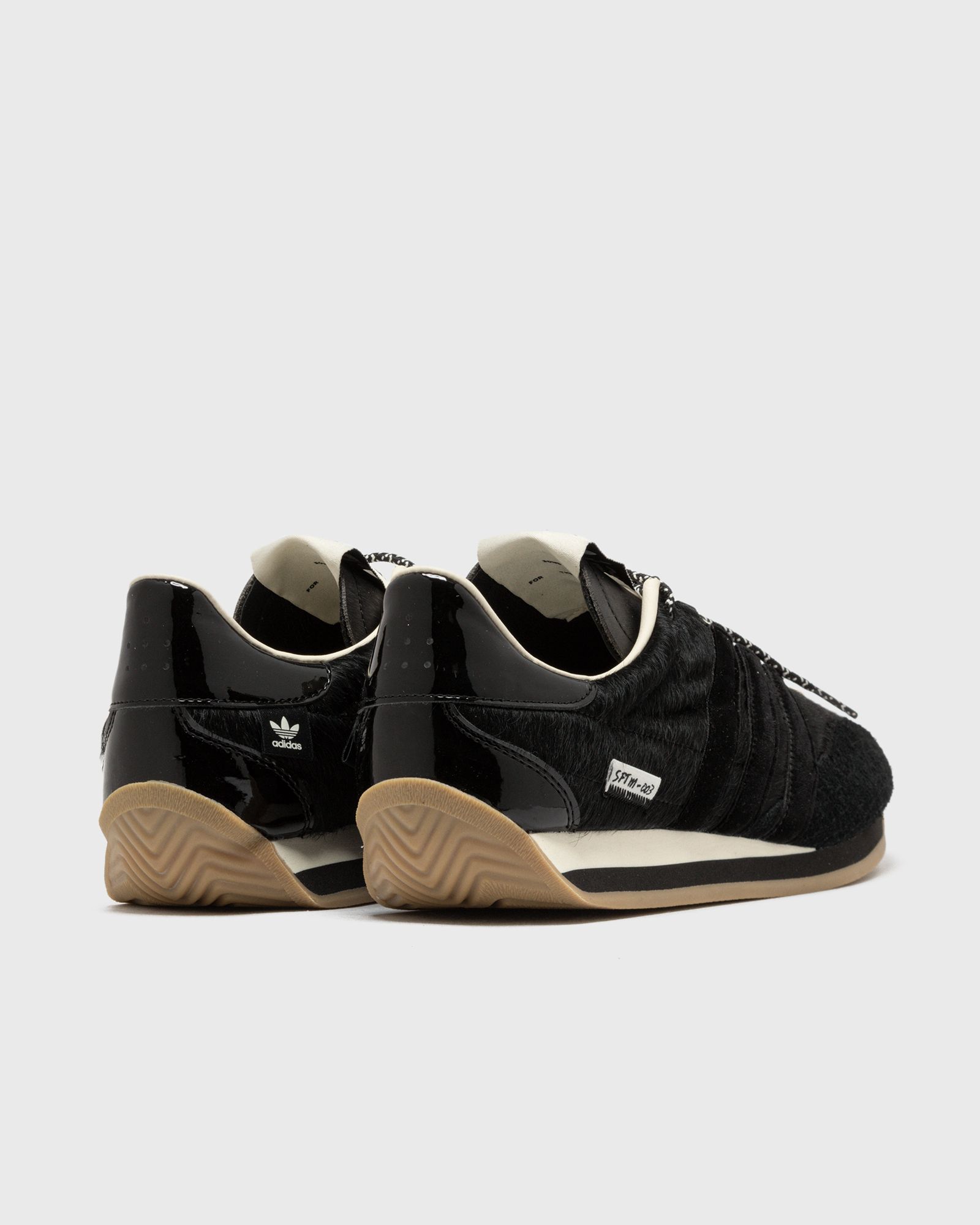 Adidas COUNTRY OG SFTM Black | BSTN Store