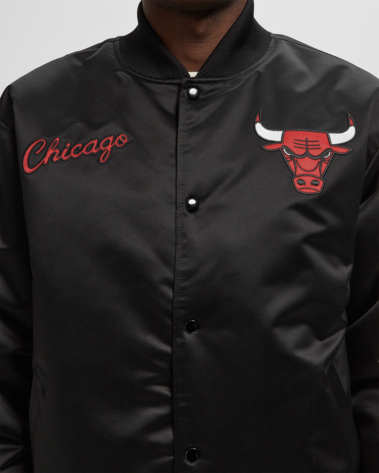 NBA BLACKOUT HEAVYWEIGHT SATIN JACKET CHICAGO BULLS