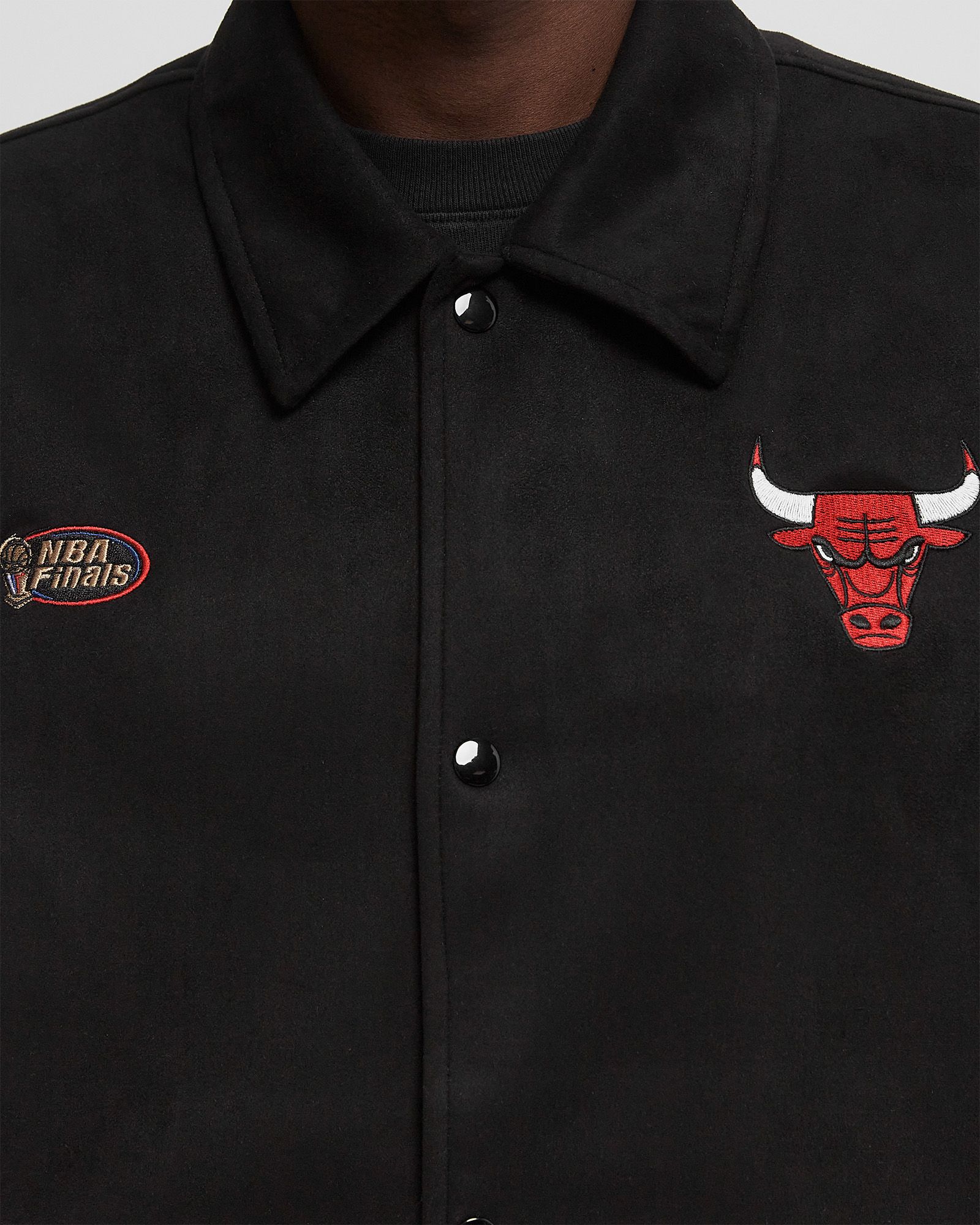 NBA OVERSWEEP VARSITY COACHES JACKET CHICAGO BULLS