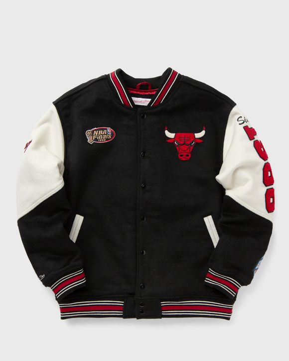 Mitchell Ness NBA TEAM HISTORY VARSITY JACKET VINTAGE LOGO CHICAGO BULLS Black BSTN Store