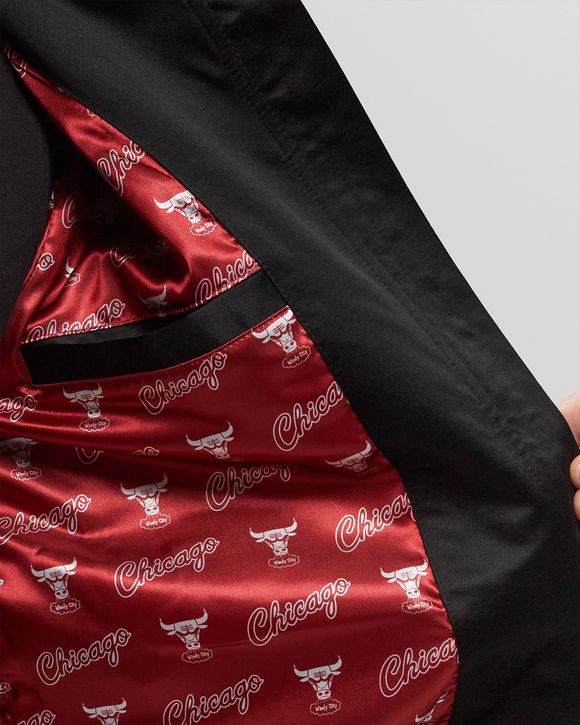 NBA TEAM LEADER SATIN BOMBER VINTAGE LOGO CHICAGO BULLS