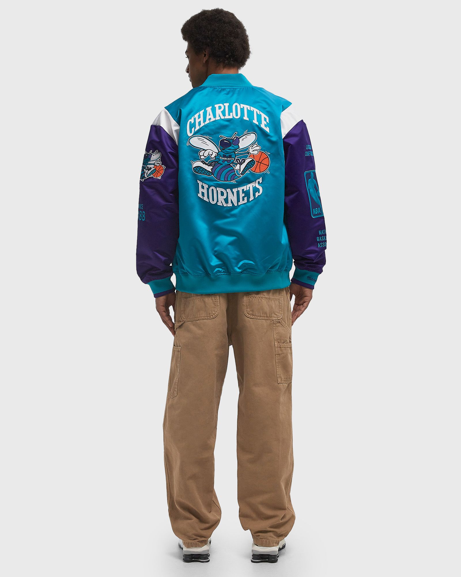 NBA TEAM ORIGINS SATIN JACKET VINTAGE LOGO CHARLOTTE HORNETS