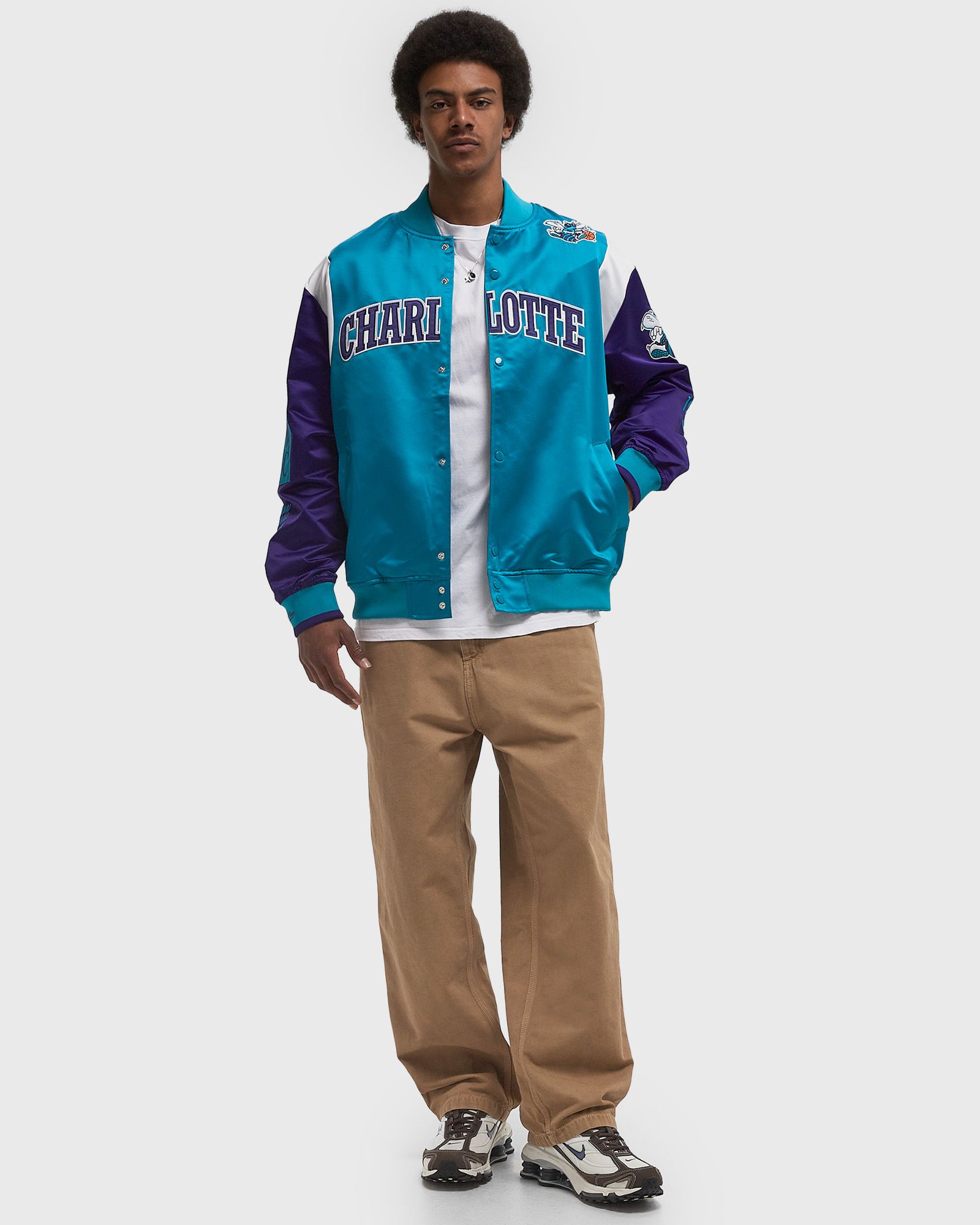 NBA TEAM ORIGINS SATIN JACKET VINTAGE LOGO CHARLOTTE HORNETS