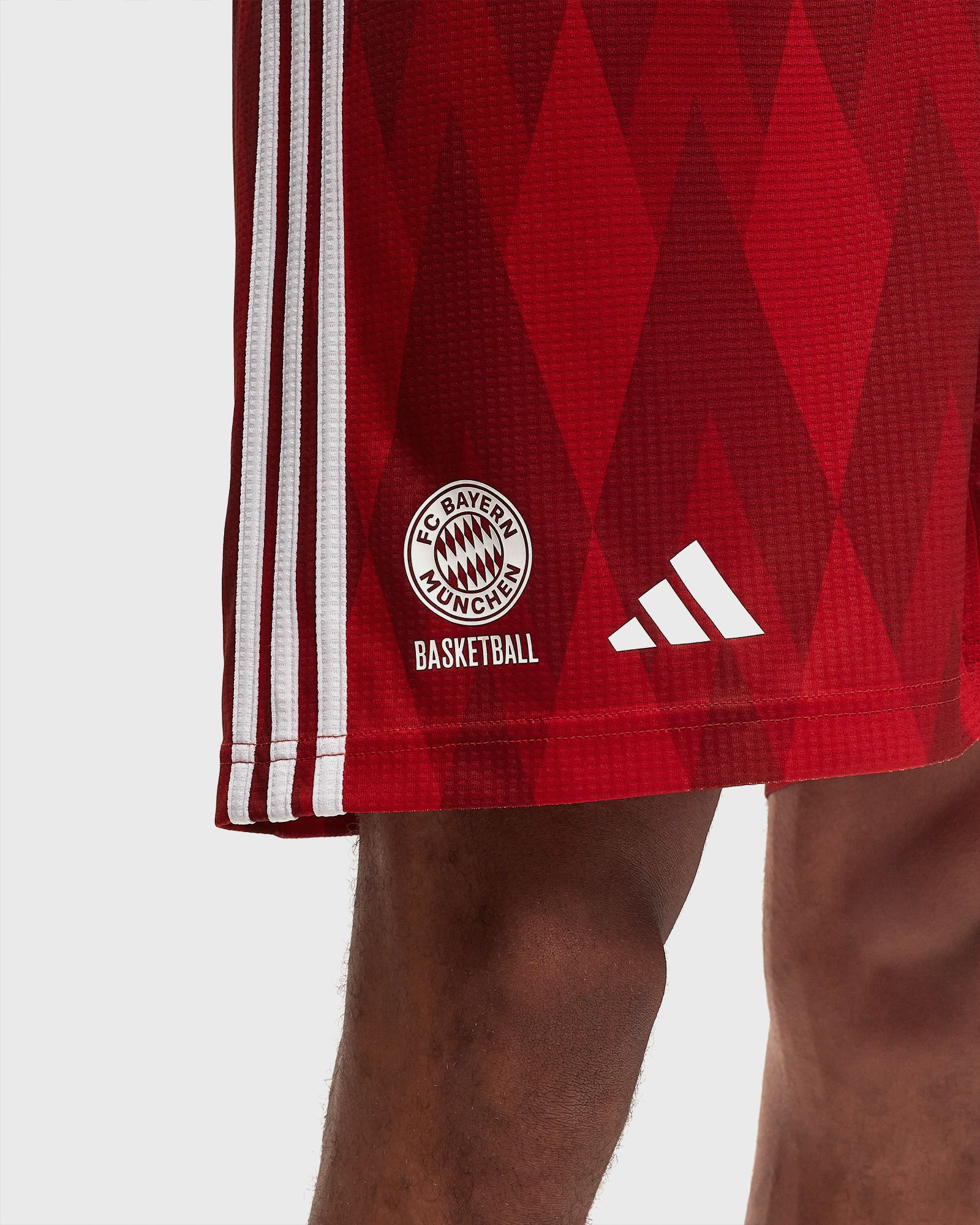 BSTN x FC BAYERN BASKETBALL Home Short R