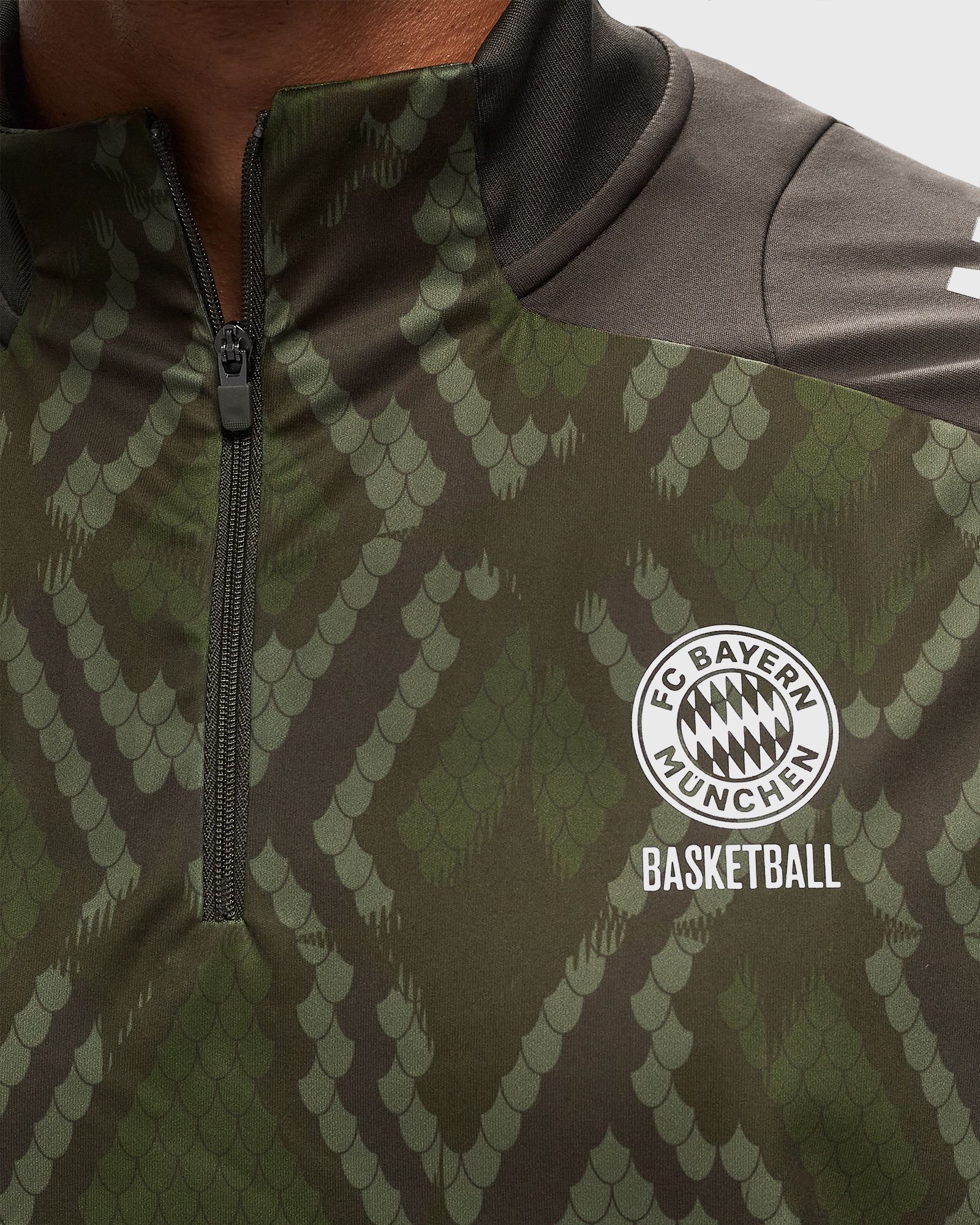 BSTN x FC BAYERN BASKETBALL Garden Shooter R