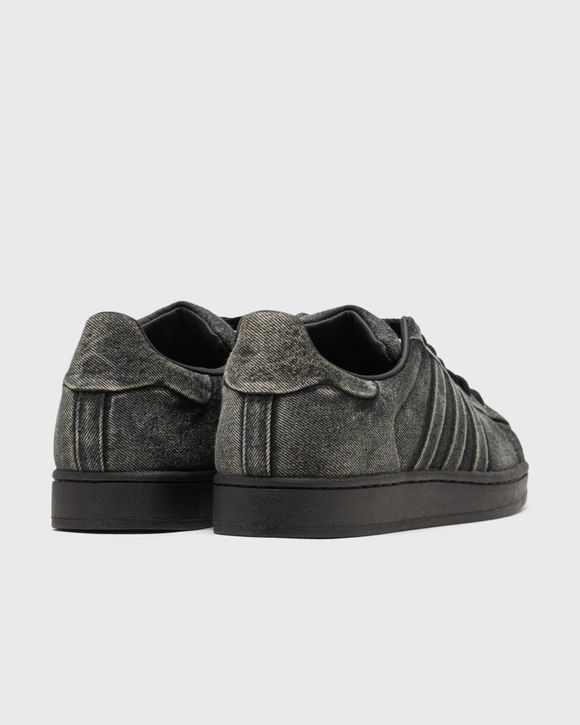 SUPERSTAR 82