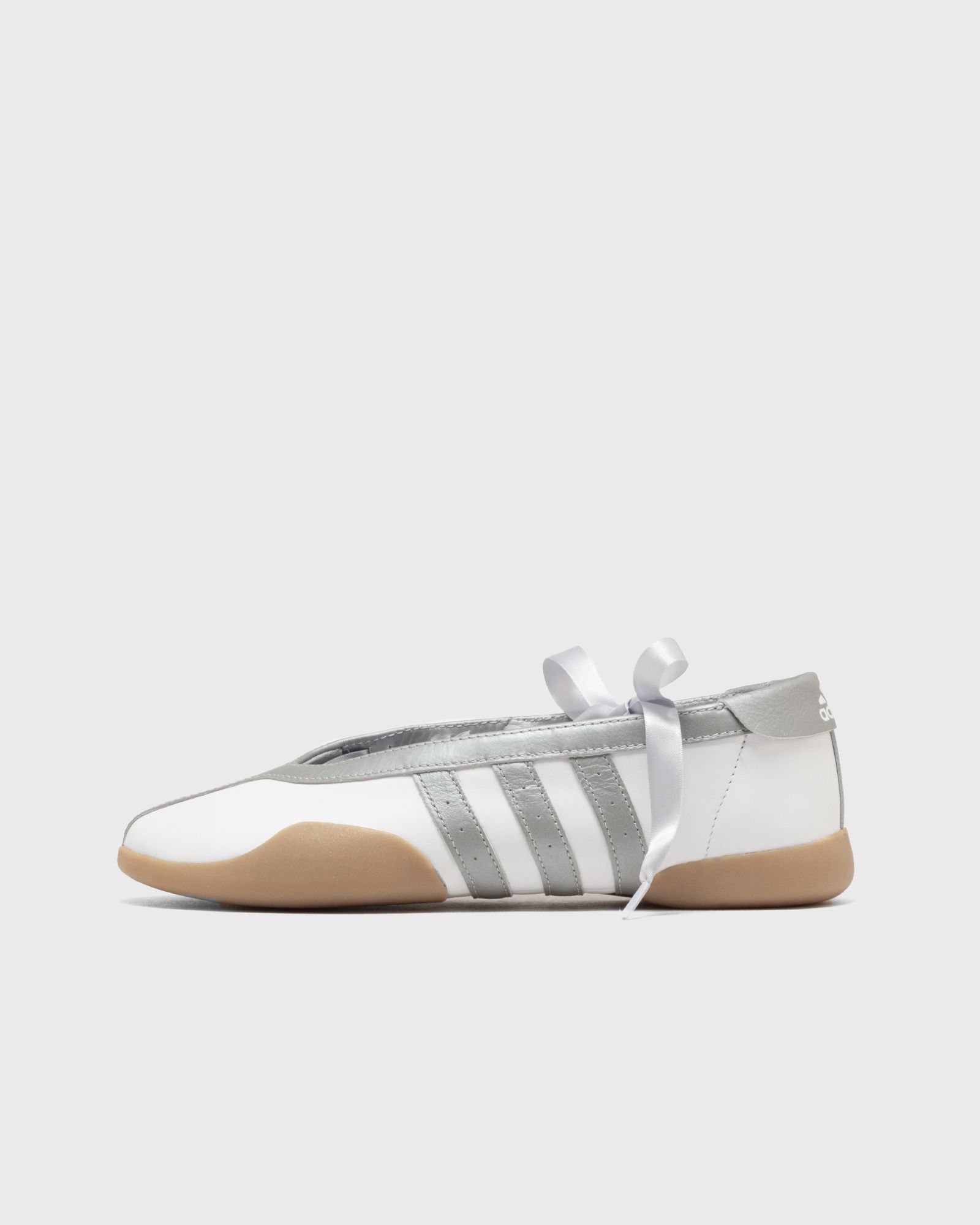 adidas TAEKWONDO MEI BALLET W シルバー Adidas TAEKWONDO MEI BALLE Silver White | BSTN Store
