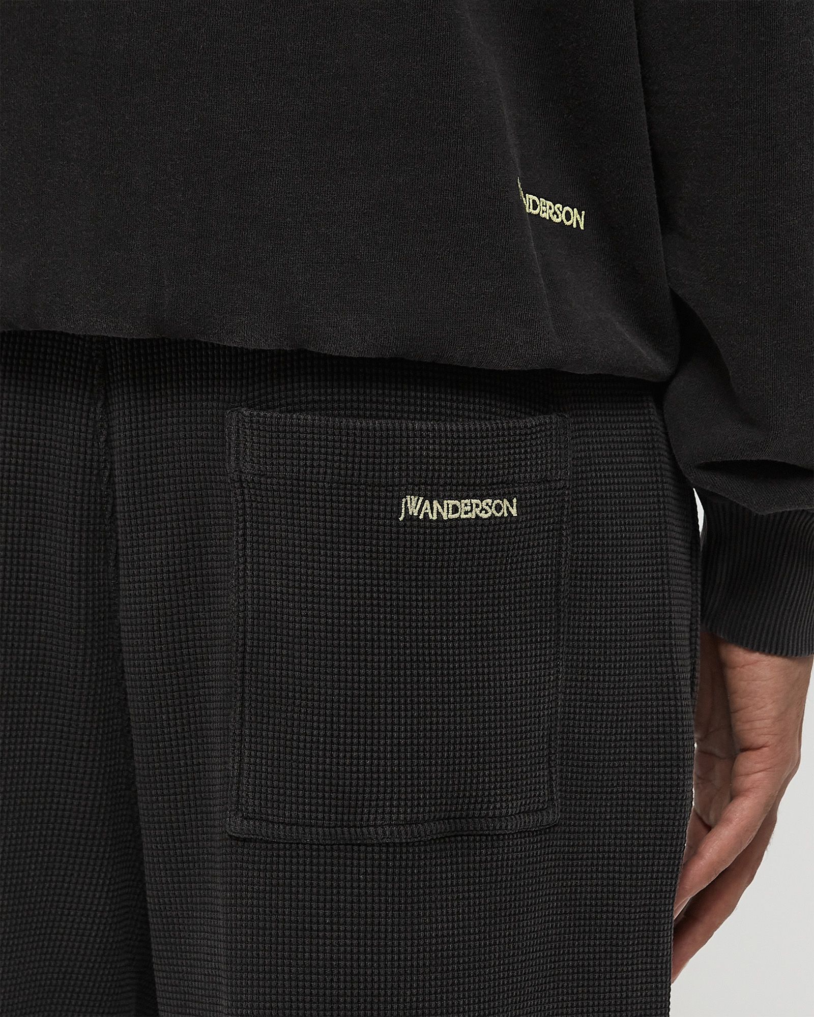 GARMENT DYE WAFFLE SHORTS