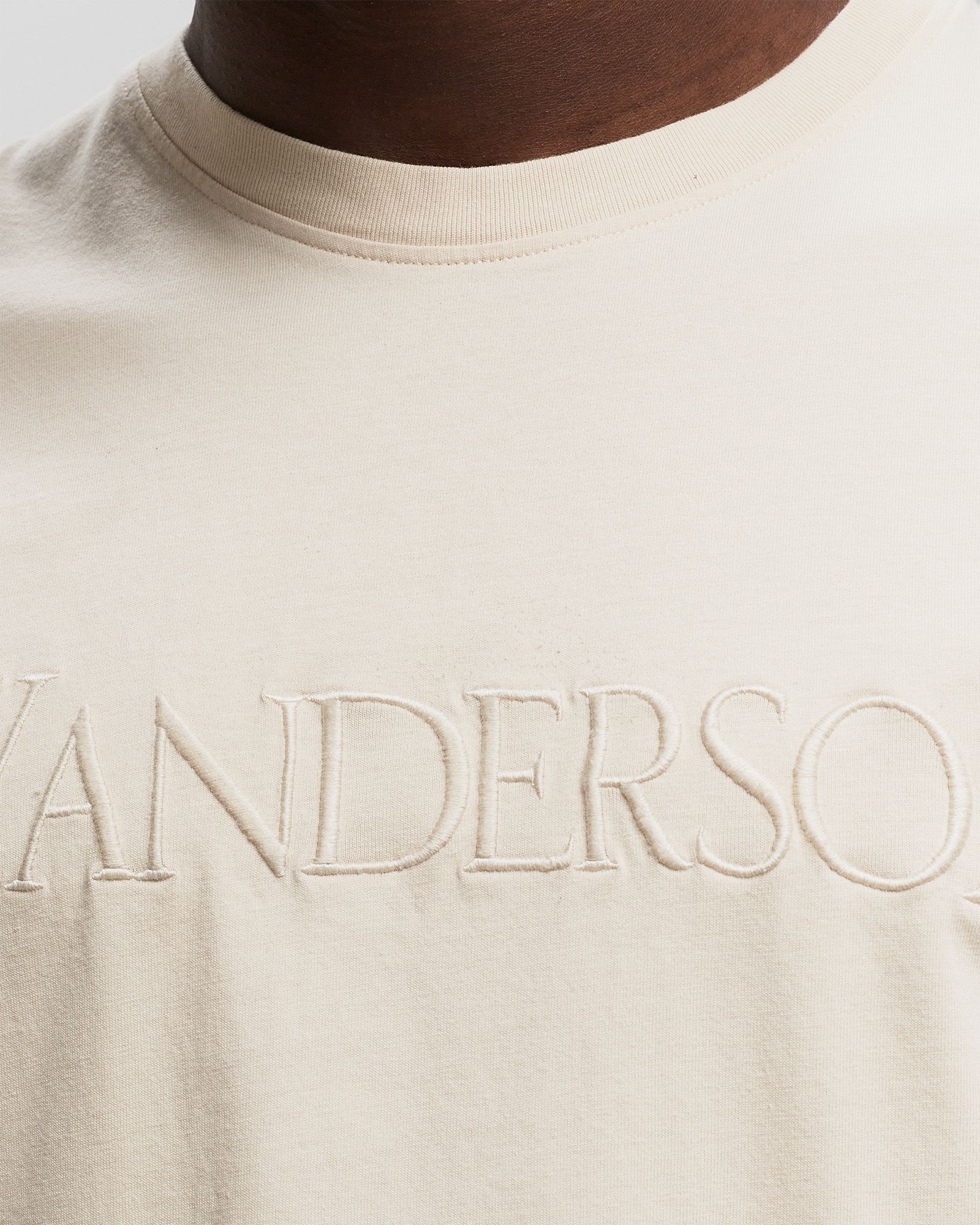 LOGO EMBROIDERY TEE