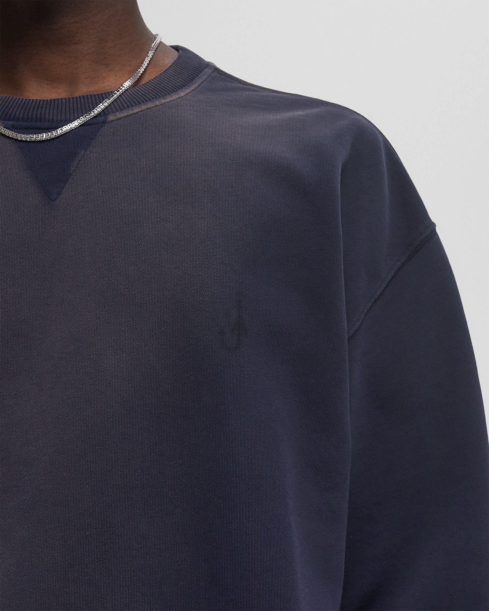 OVERSIZED SWEATSHIRT