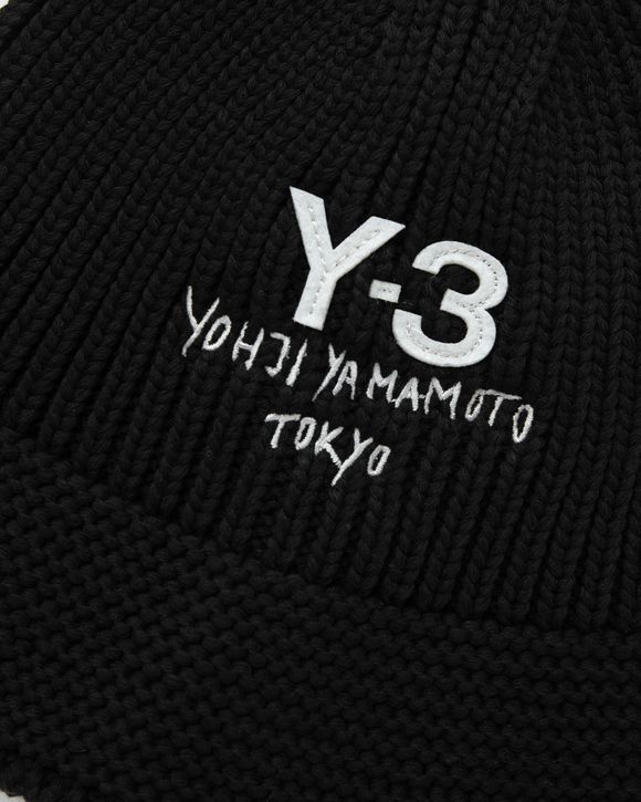 KNITTED HAT