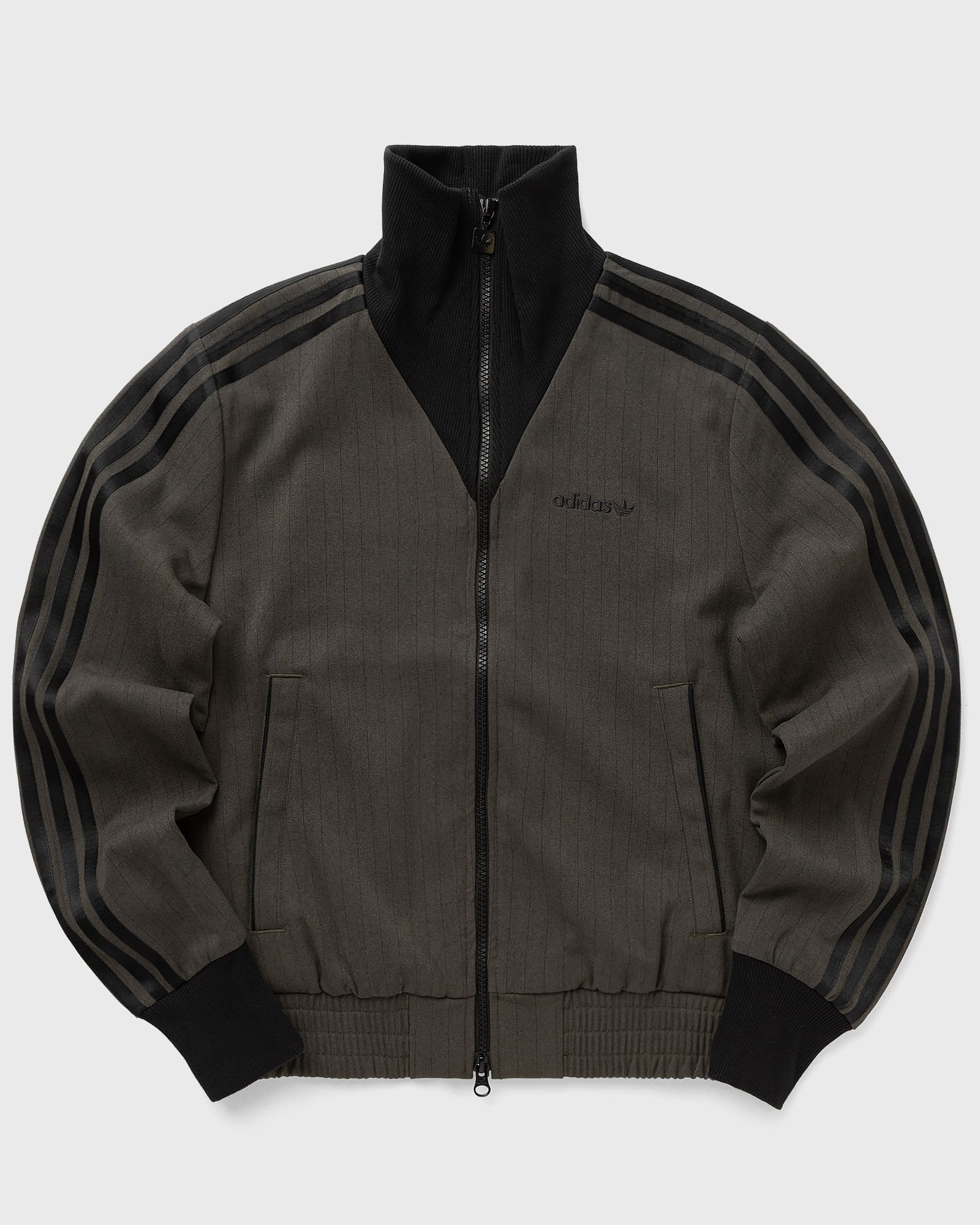 TAILORED TRACKTOP