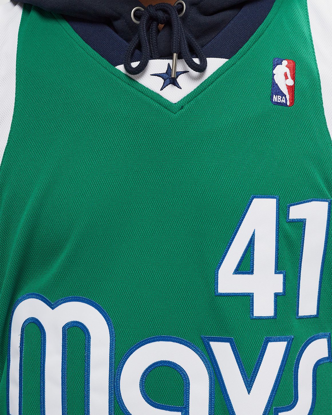 Dirk green jersey deals