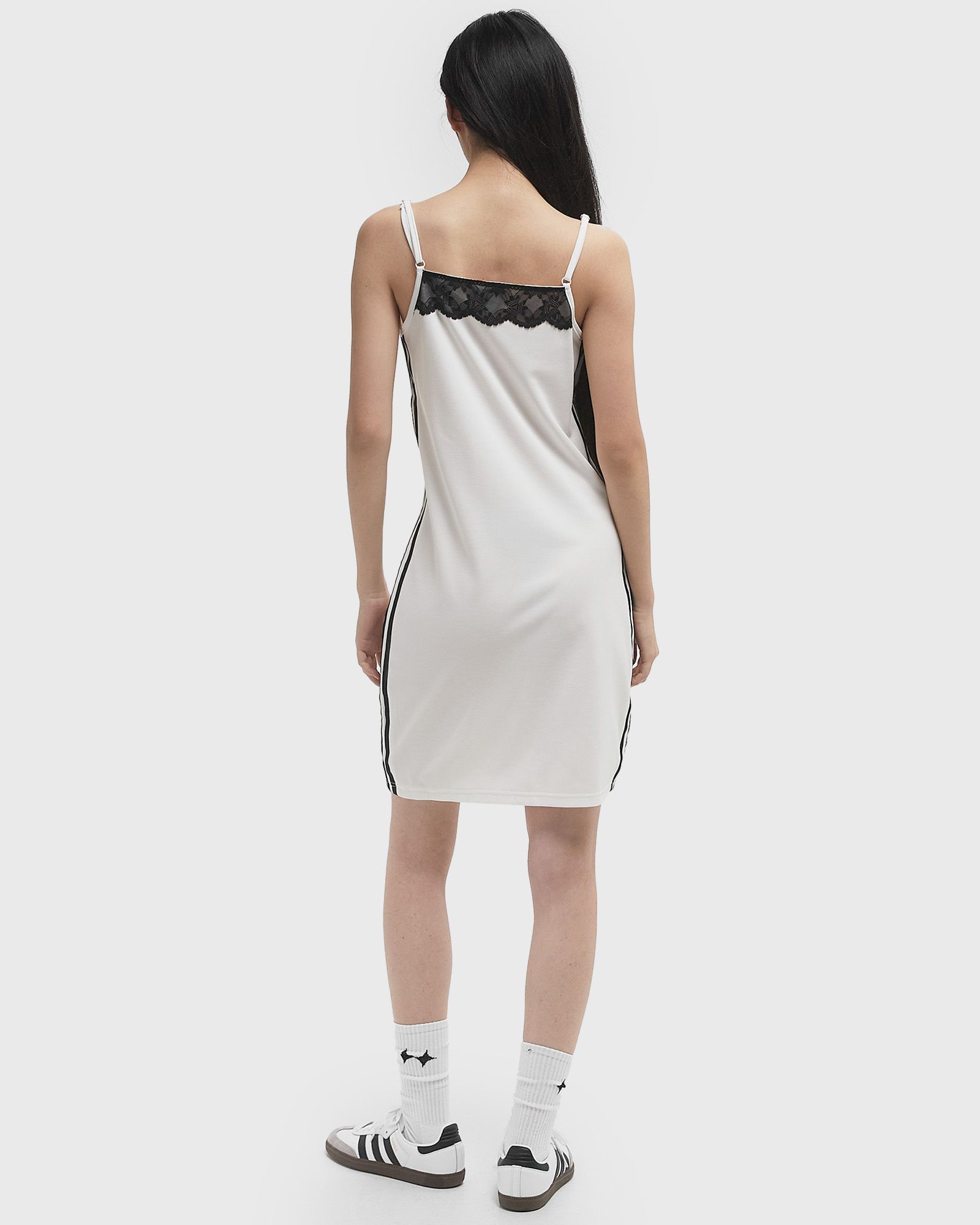 WMNS DRESS