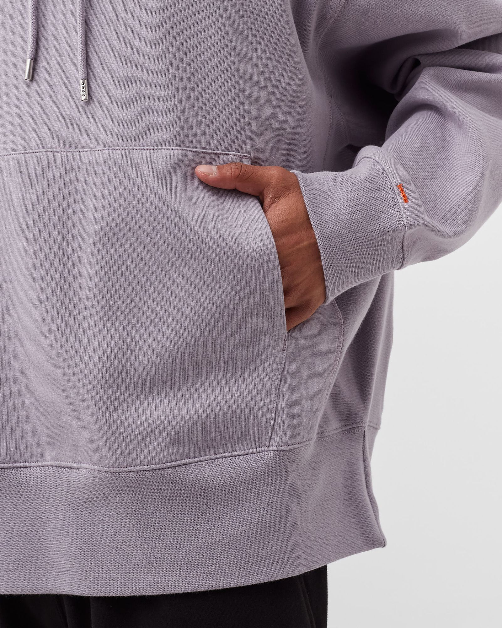 HOODIE WITH OUTSIDE POCKET