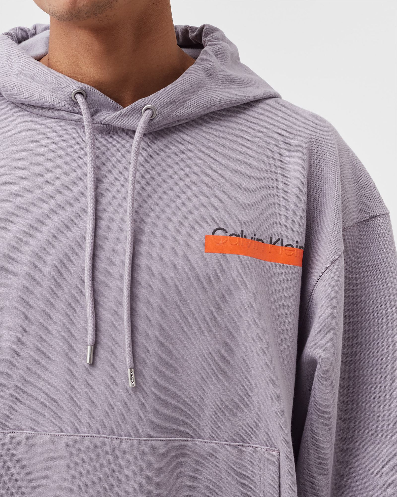 HOODIE WITH OUTSIDE POCKET