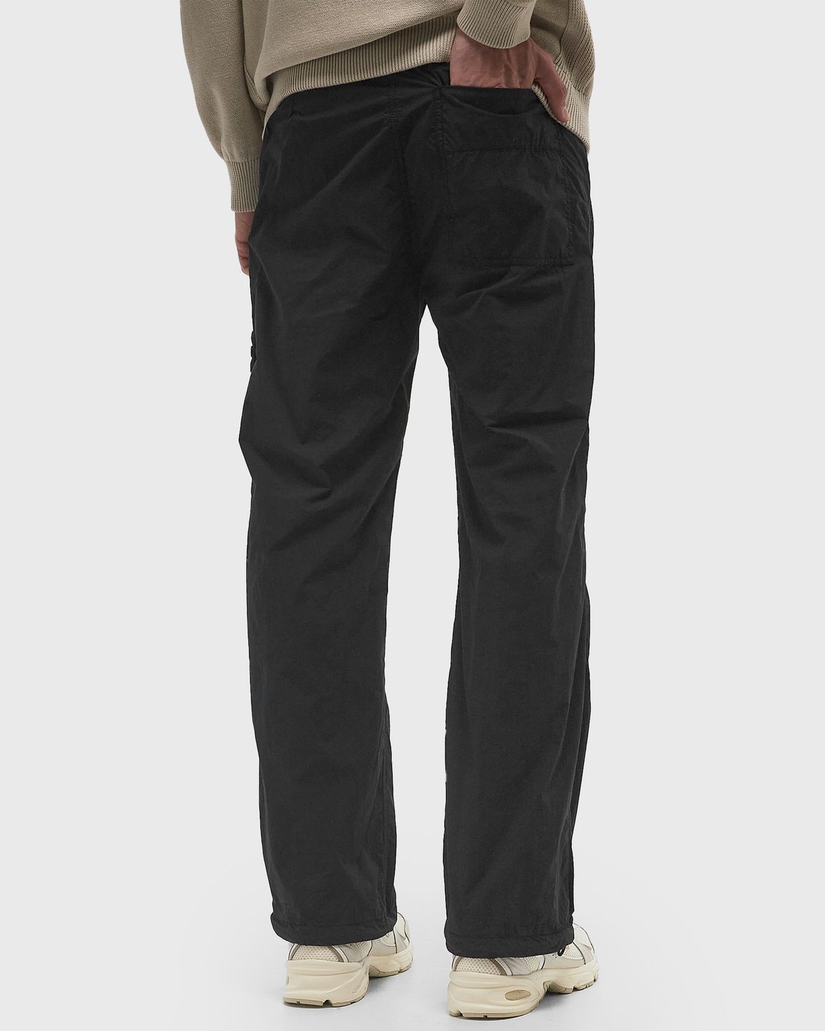 Stone Island PANTALONE RELAXED PANT GHOST PIECE Black | BSTN