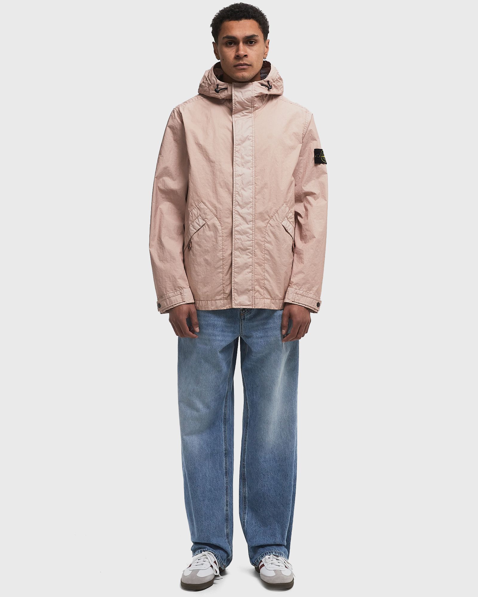 BREATHABLE WATER-RESISTANT HOODED JACKET