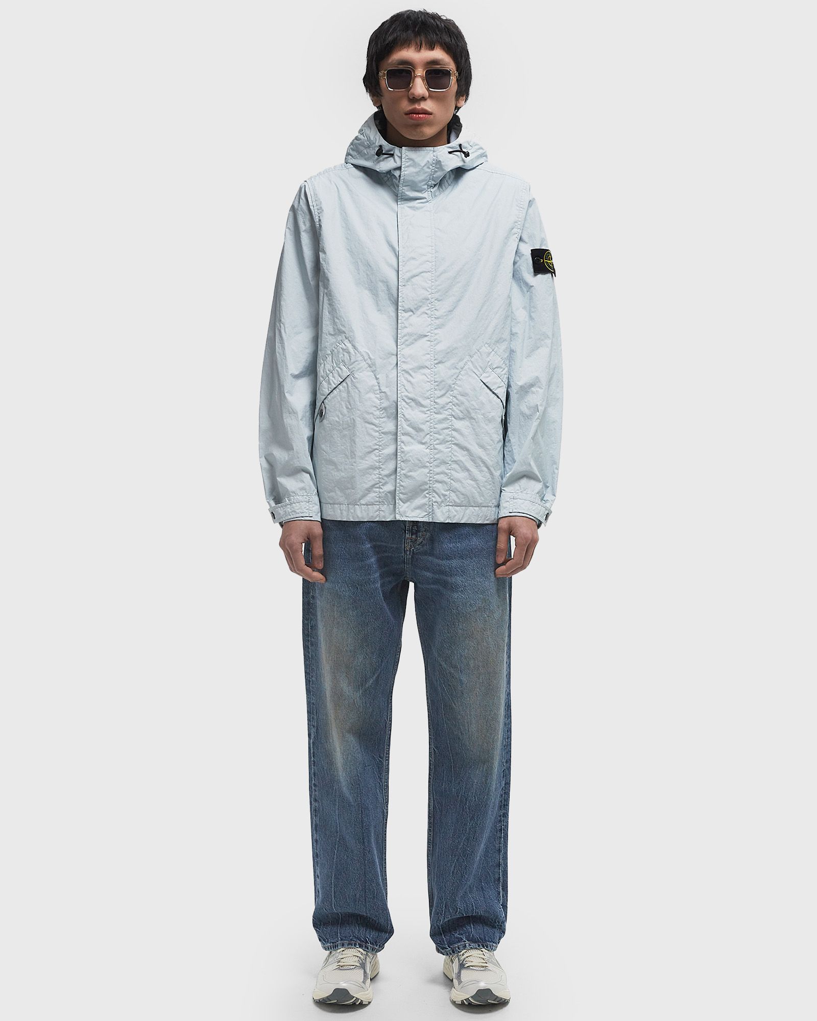 BREATHABLE WATER-RESISTANT HOODED JACKET