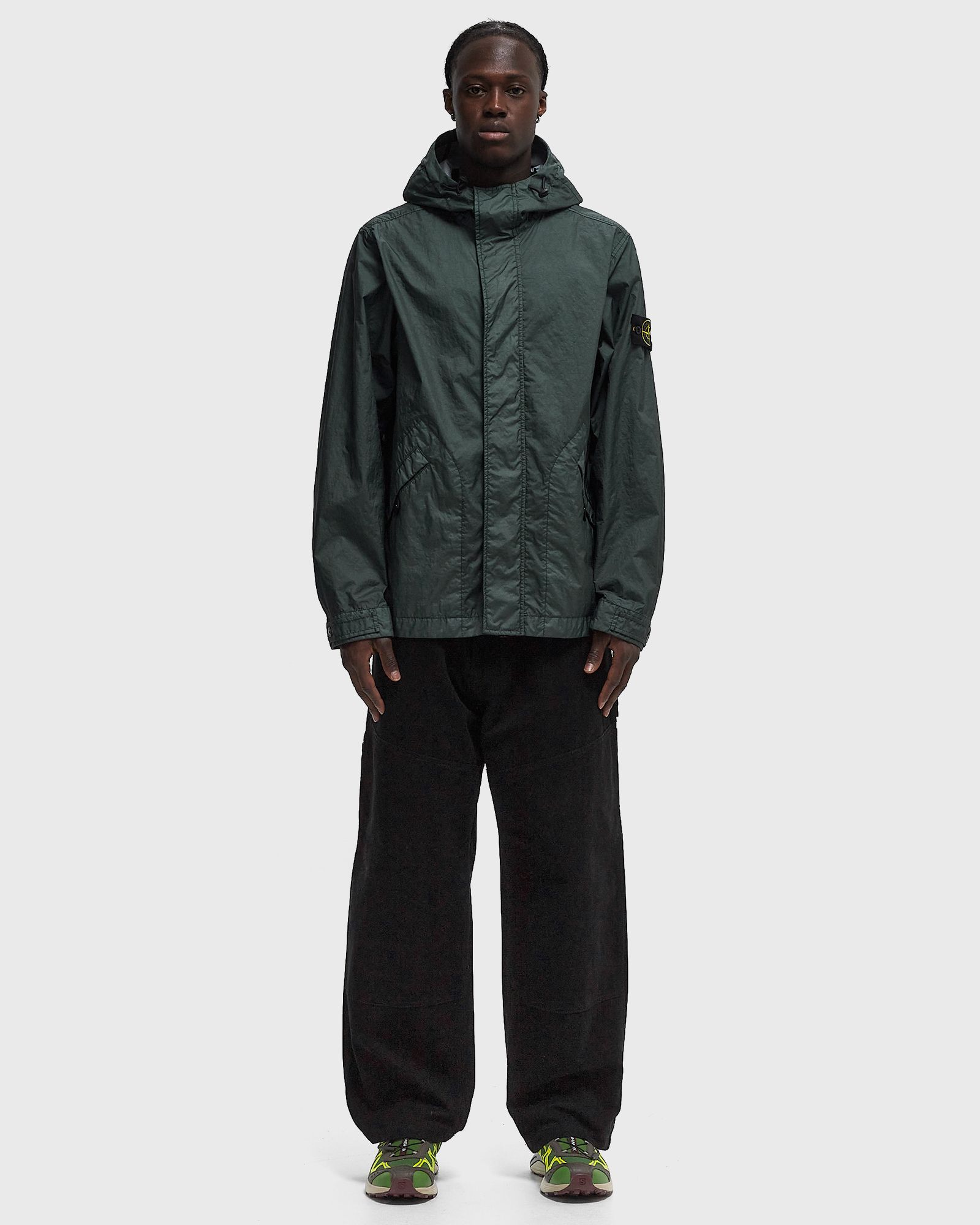 BREATHABLE WATER-RESISTANT HOODED JACKET