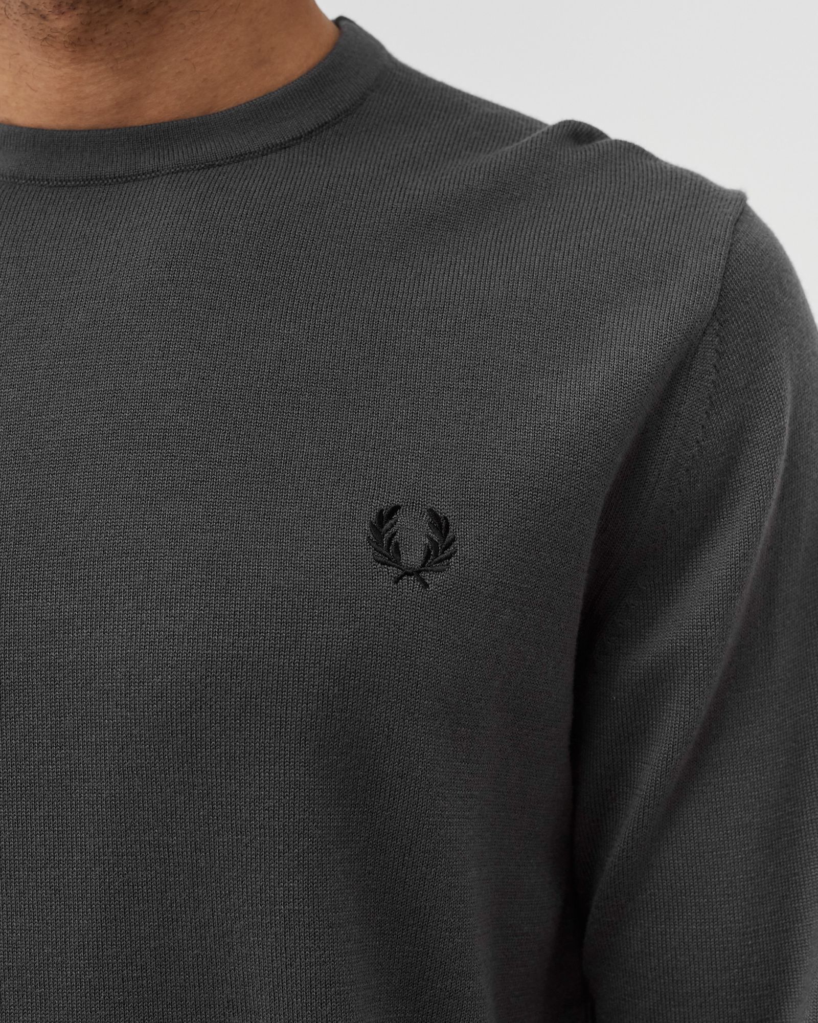 CLASSIC CREW NECK JUMPER