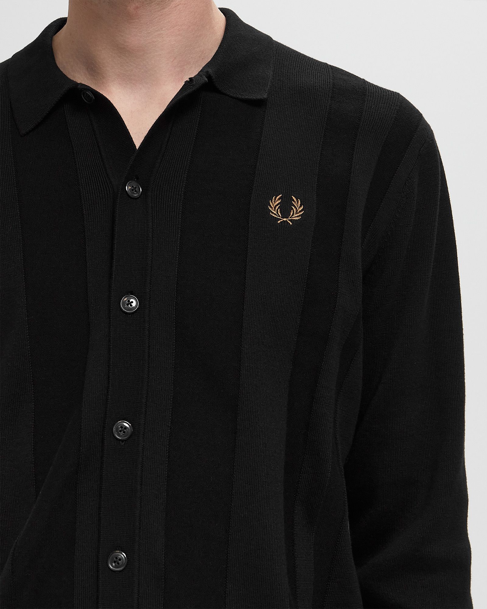 BUTTON THROUGH KNITTED SHIRT