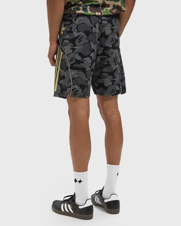 X BAPE FB SHORTS