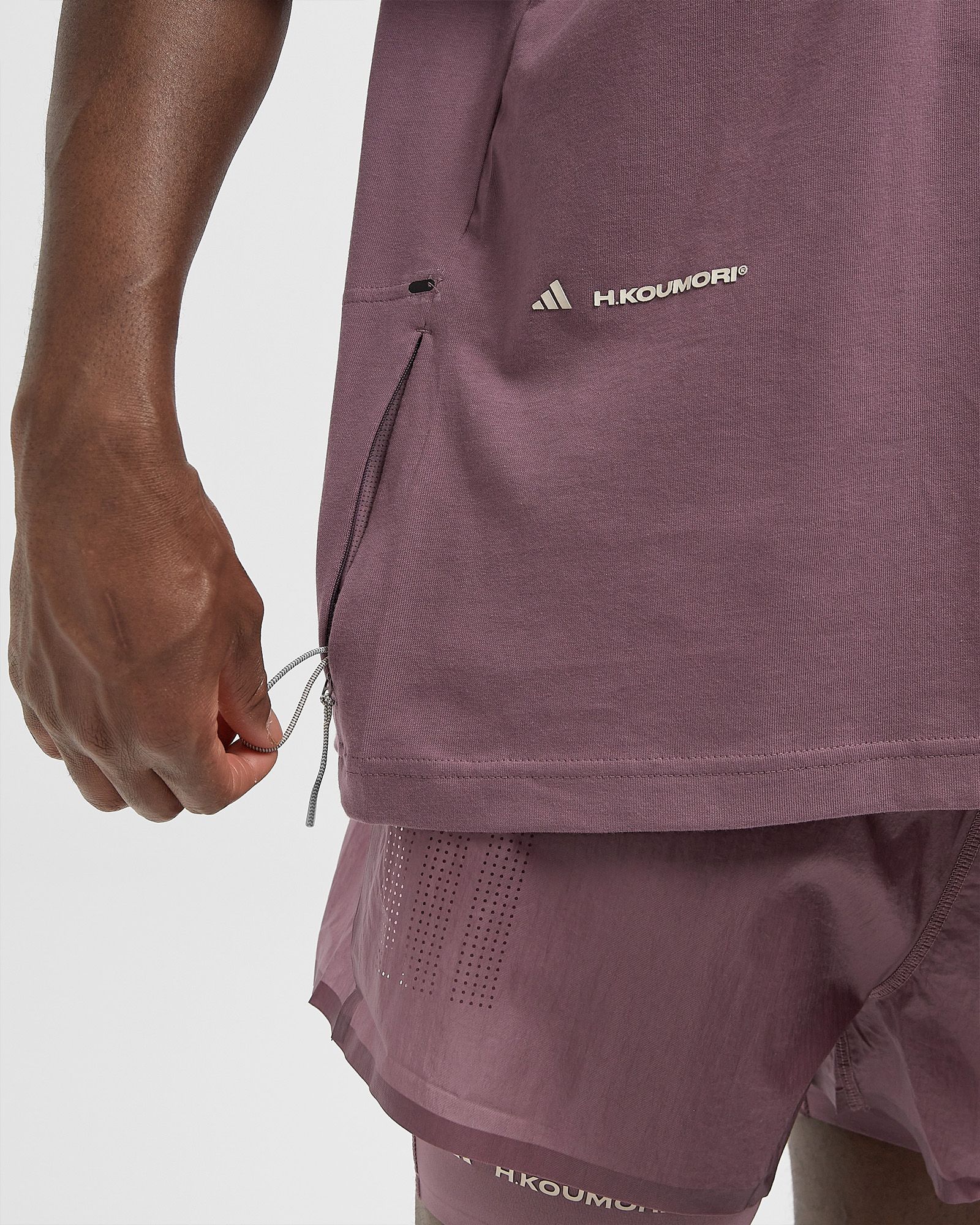 x Hermanos Koumori ADI365 T UF