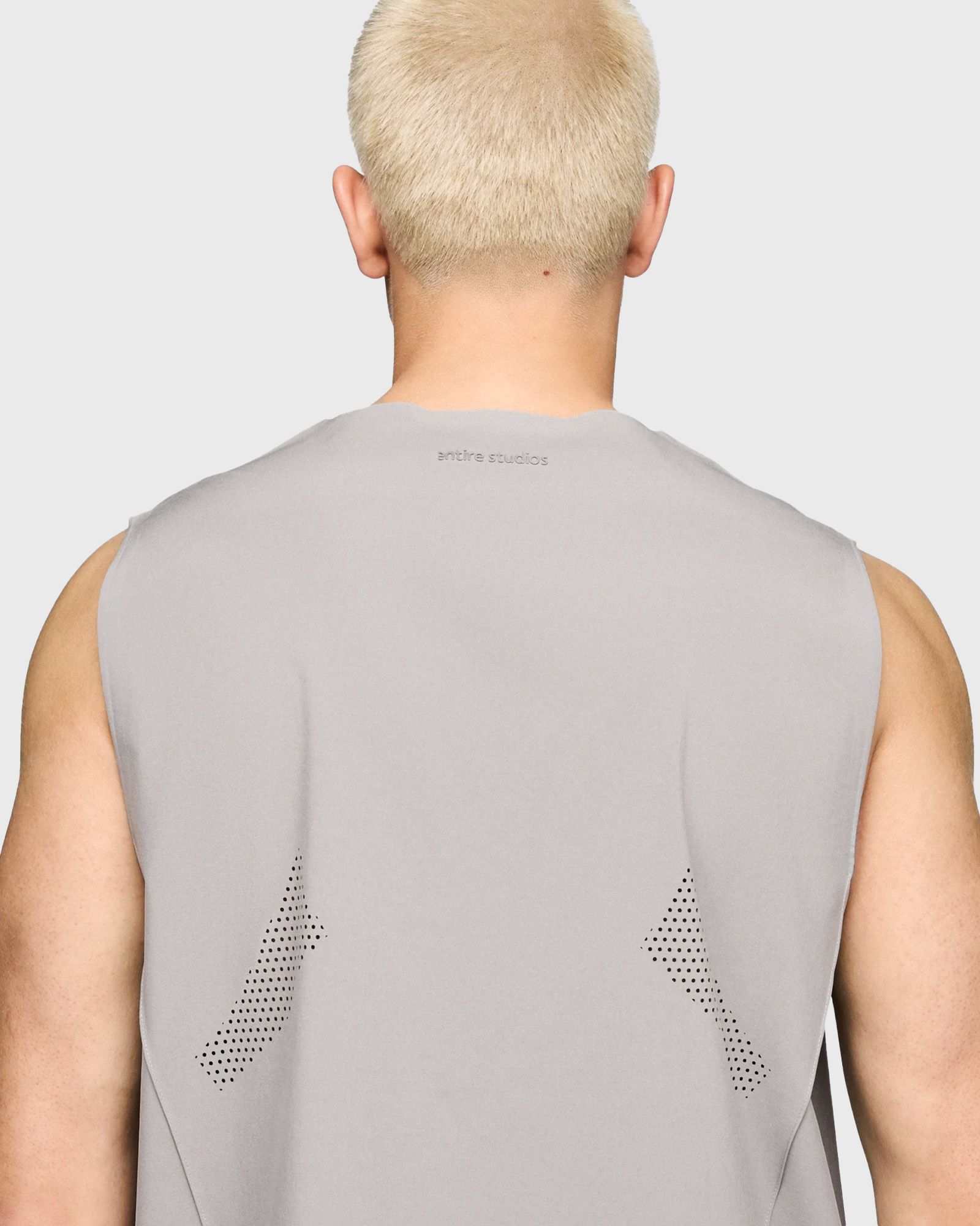 X ENTIRE STUDIOS D4T TANK TOP