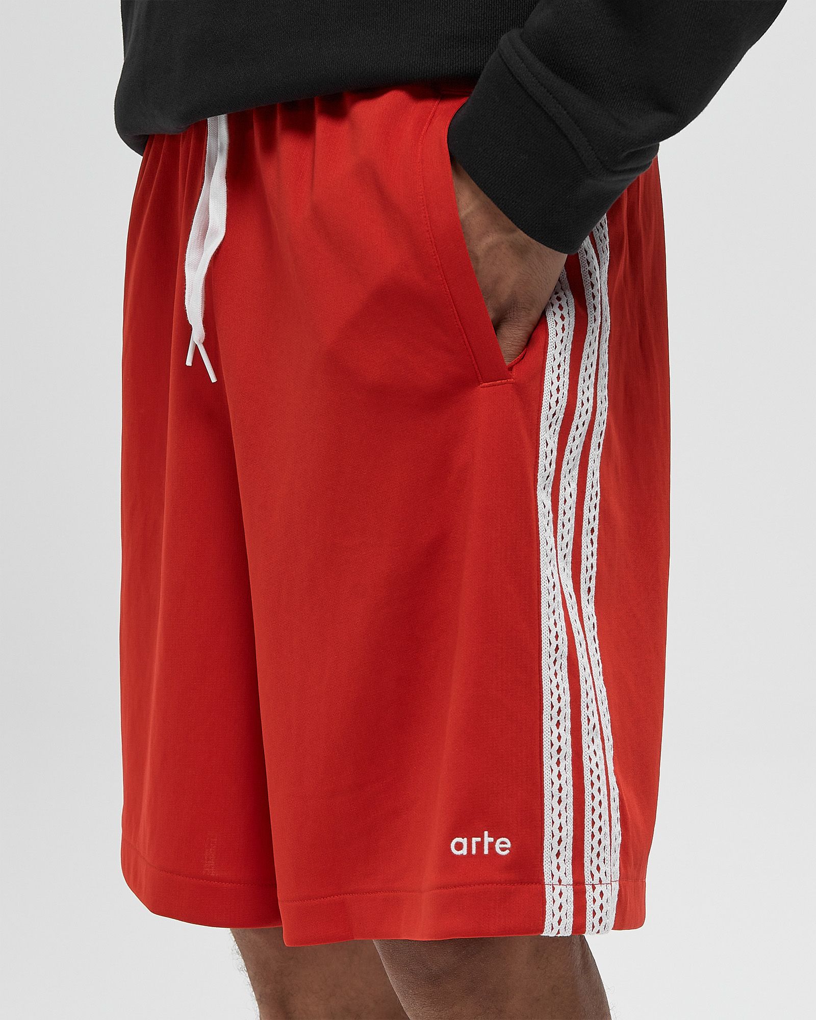 x ARTE SHORTS