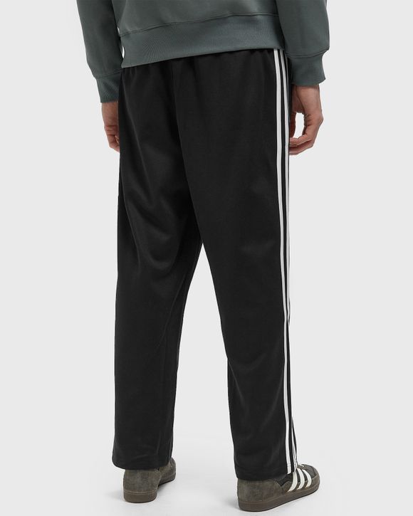 BAGGY TRACK PANTS