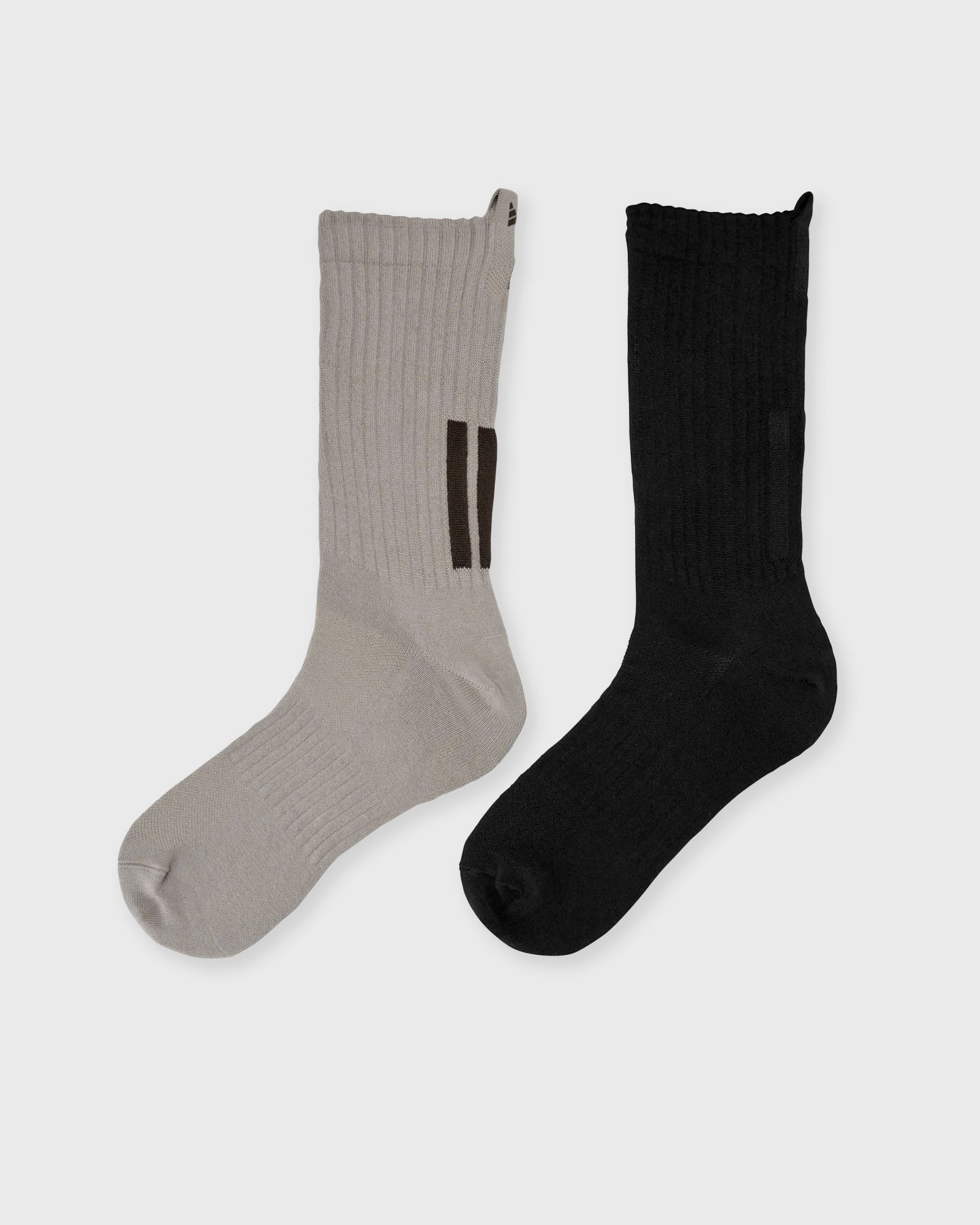 X ENTIRE STUDIOS REG SOCKS 2P