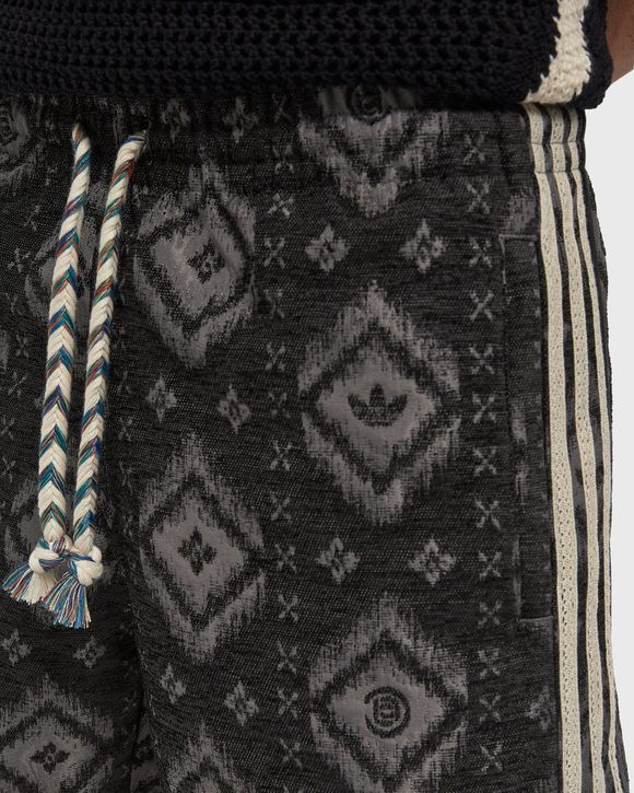 x CLOT HERITAGE PRINT SHORT BY EDISON CHEN