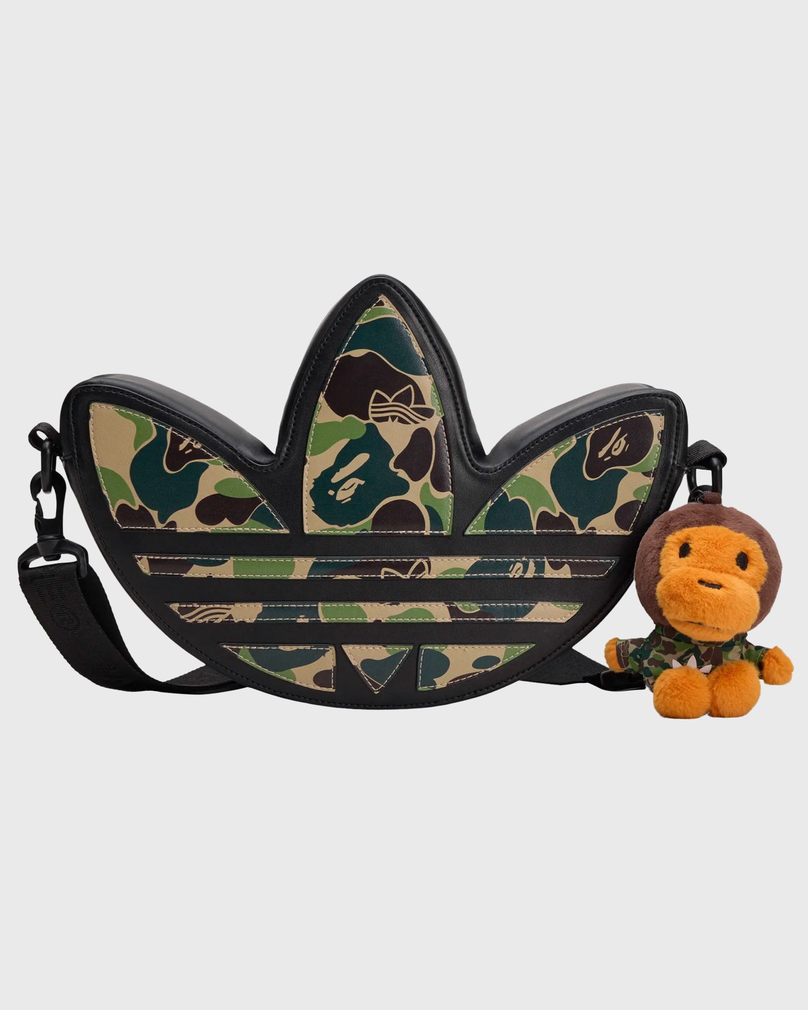 x BAPE TREFOIL SHOULDE