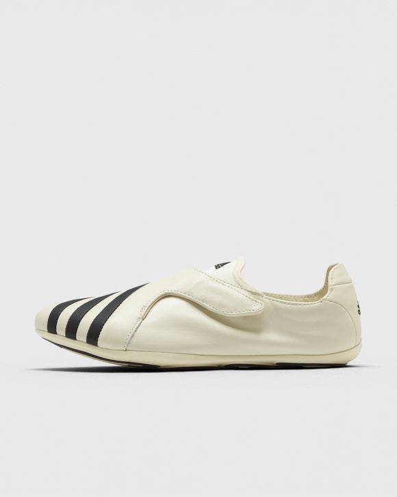 x Pharrell Williams YOGA VARIO