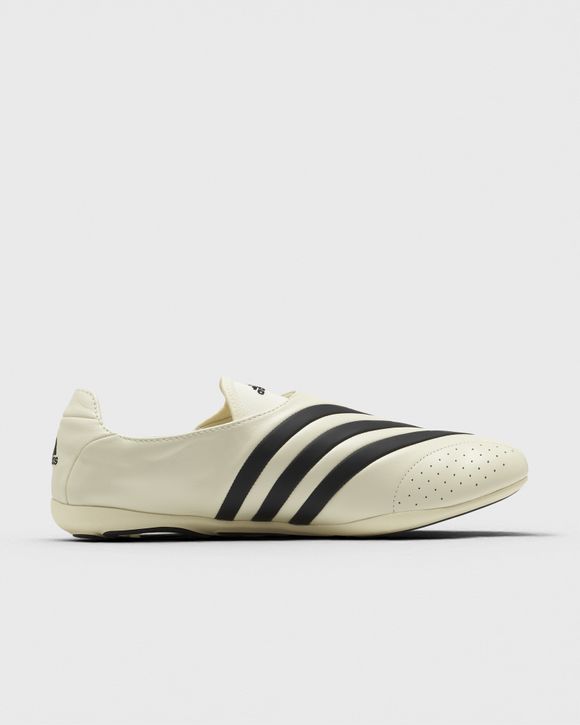 x Pharrell Williams YOGA VARIO