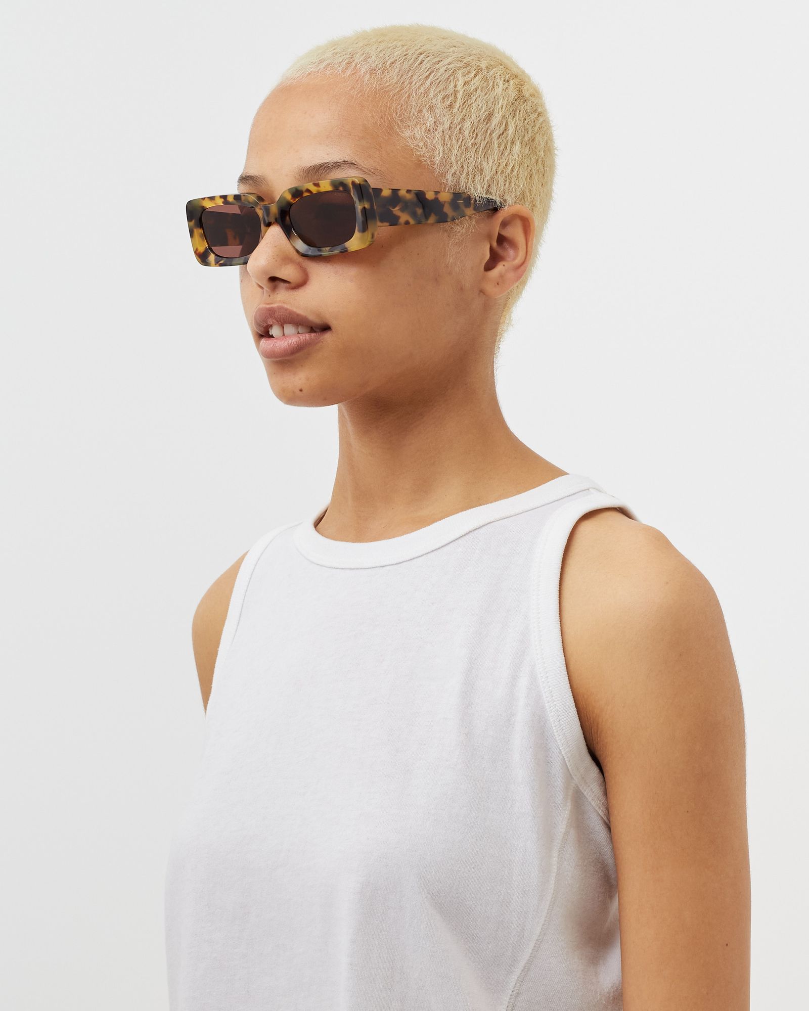 TOM EEREBOUT 2022-O CAVÉE