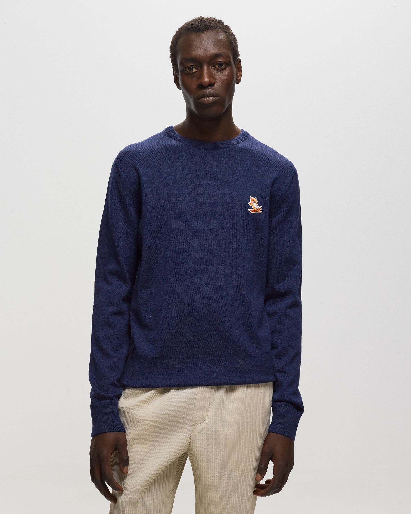 CHILLAX FOX PATCH CLASSIC R-NECK JUMPER