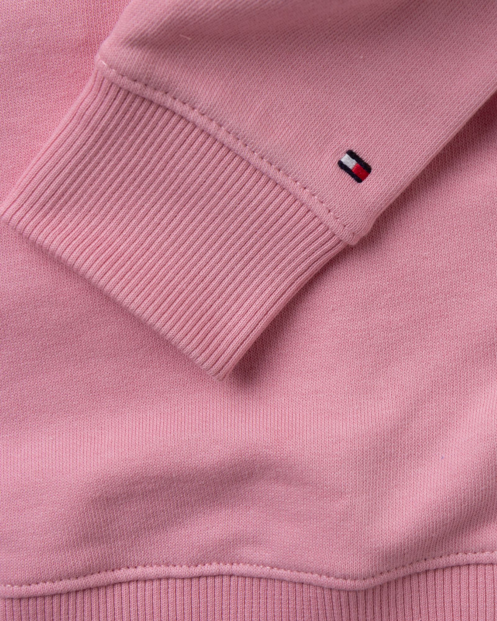 Essential LOGO Sweatshirt