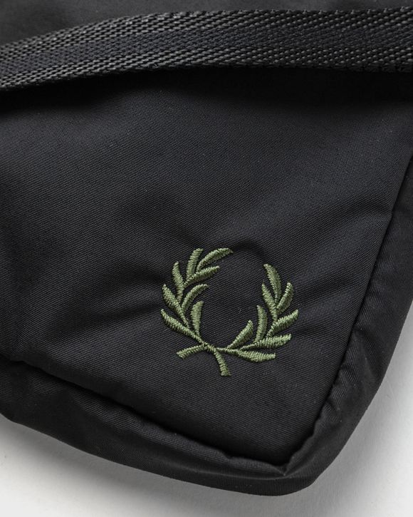Fred perry twin tipped side bag hotsell