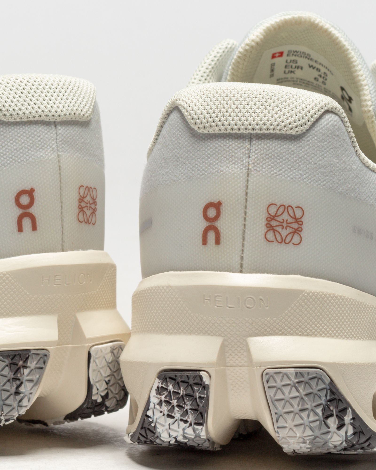 WMNS ON X LOEWE CLOUDVENTURE