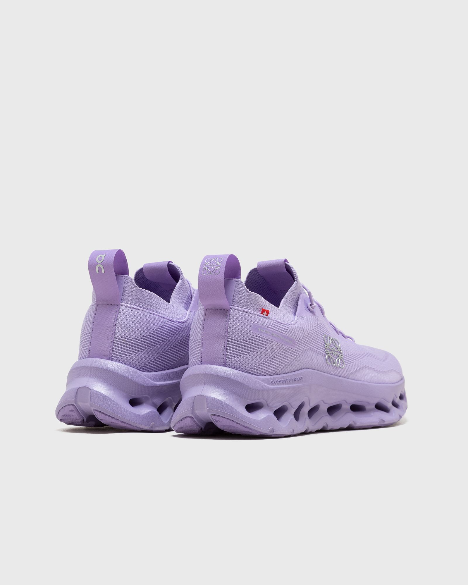 X LOEWE WMNS CLOUDTILT