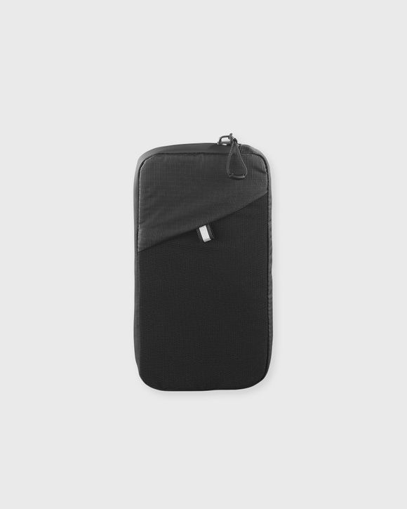 ESSENTIALS CASE