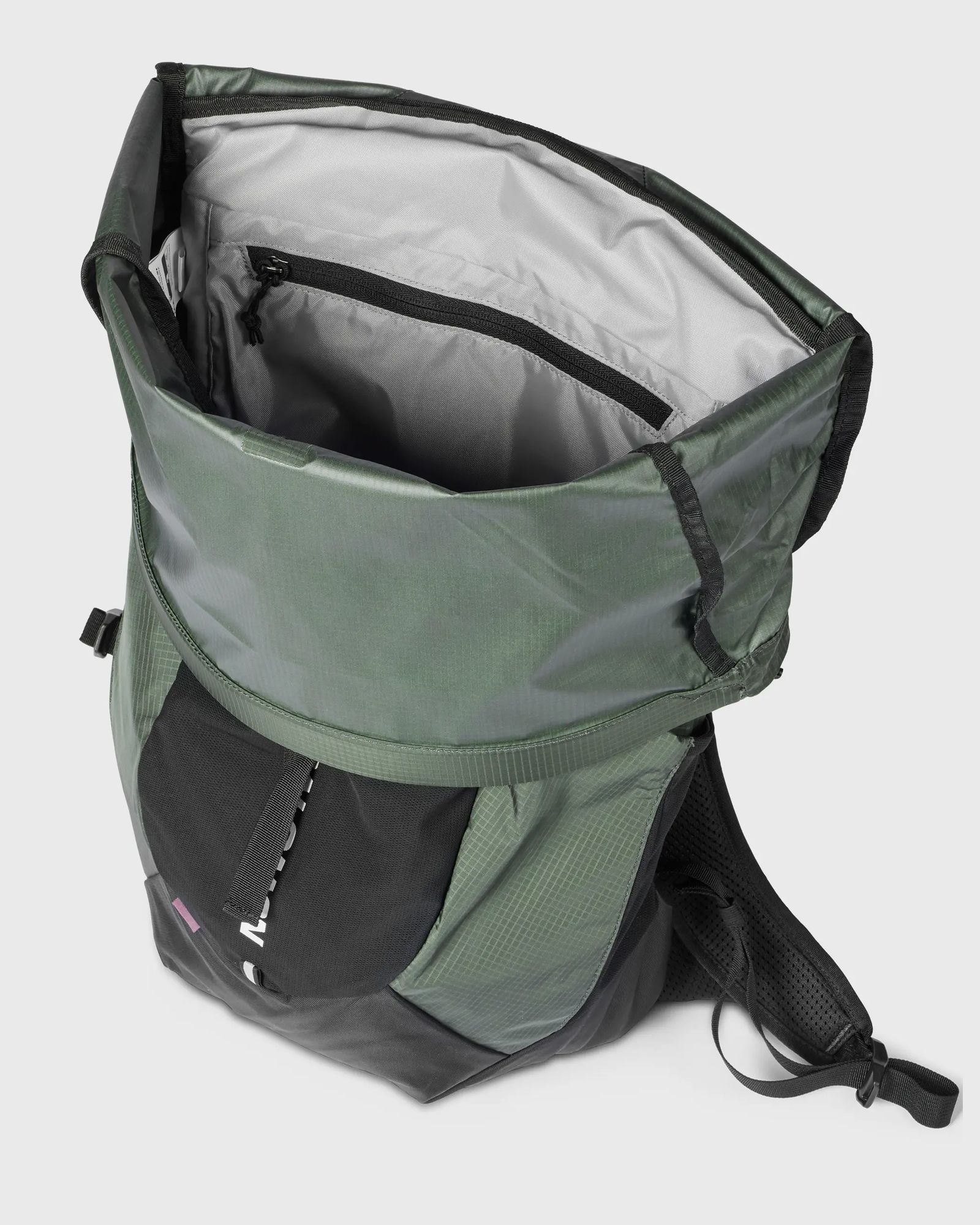 PNS x Salomon ACS Daypack 20L
