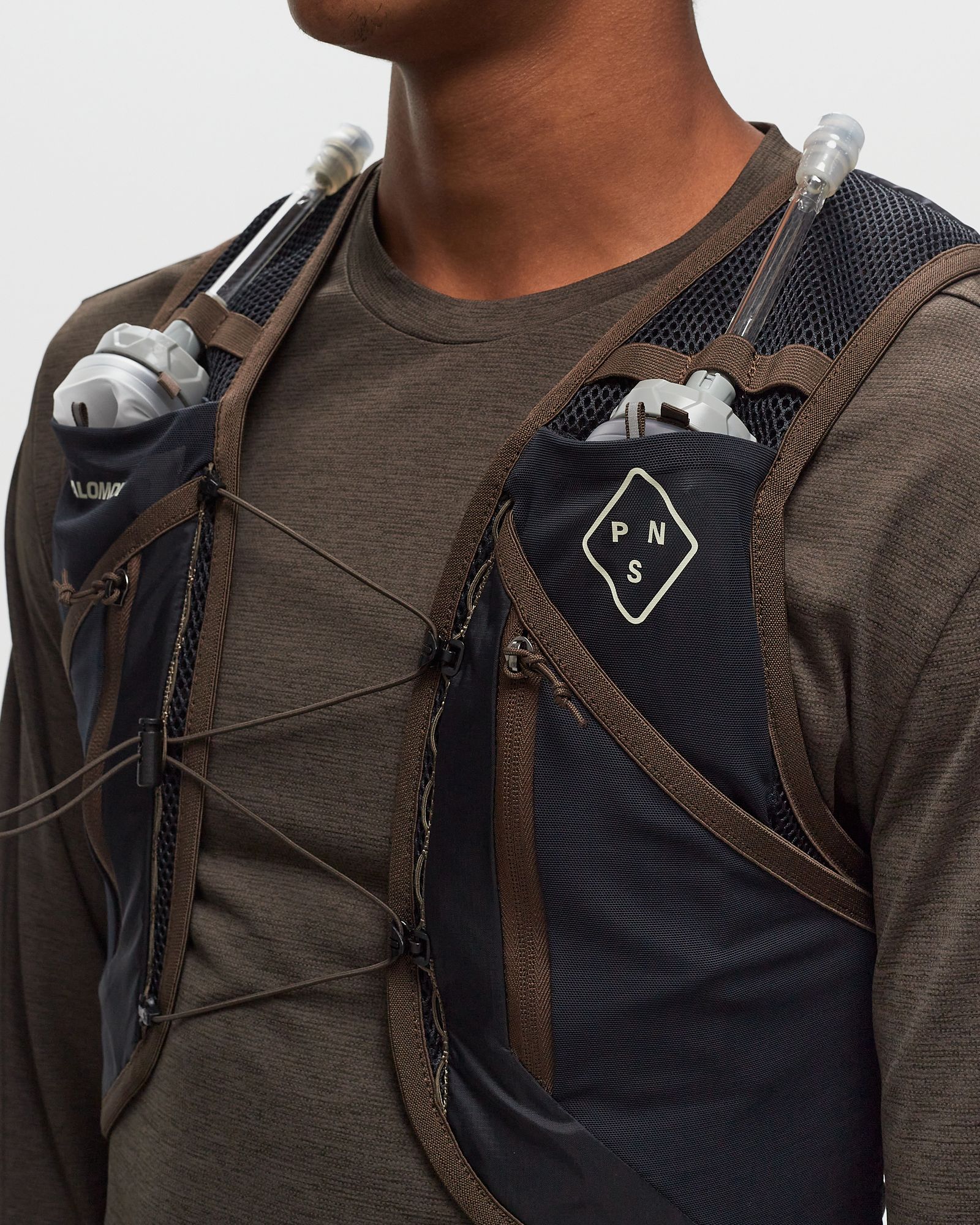 x Salomon Active Skin 12