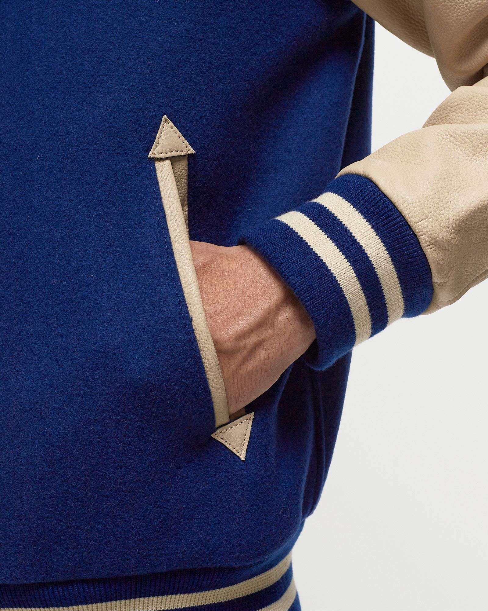 VARSITY COL RIB CUIR / LAINE